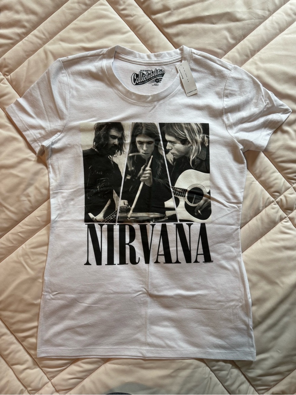 Old Navy Collectabilitees Nirvana T-shirt
